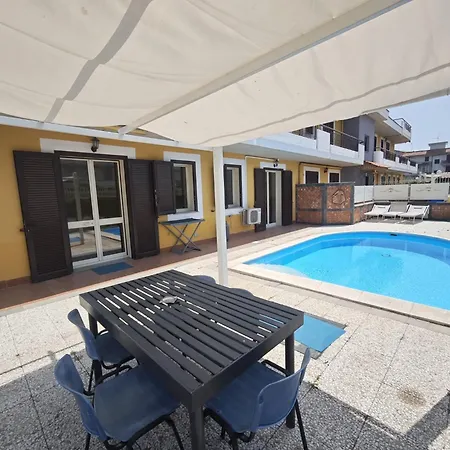 Le Ville Della Contea -Vacation Rentals Mascali Exterior photo